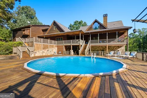 Exterior - 1091 Echota Rd, Clarkesville, GA 30523 photo 7 of 33