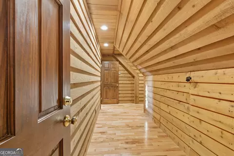 Entry Way - 1091 Echota Rd, Clarkesville, GA 30523 photo 8 of 10