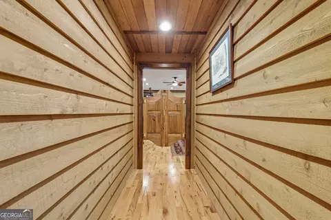 Entry Way - 1091 Echota Rd, Clarkesville, GA 30523 photo 9 of 10