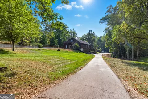 Exterior - 1091 Echota Rd, Clarkesville, GA 30523 photo 16 of 33