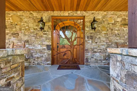 Exterior - 1091 Echota Rd, Clarkesville, GA 30523 photo 6 of 33