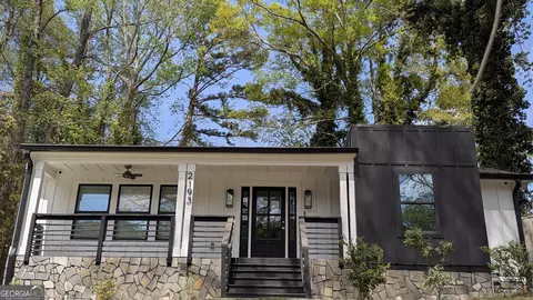 2193 Park Ter, College Park, GA 30337