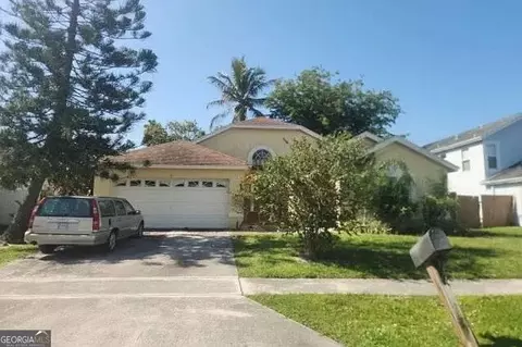 8 Meadows Park Ln, Boynton Beach, FL 33436