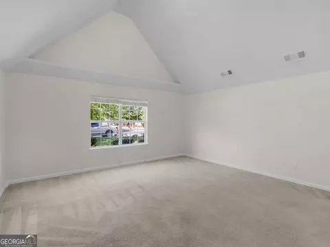 Living - 992 Brisley Cir, Hampton, GA 30228 photo 4 of 4