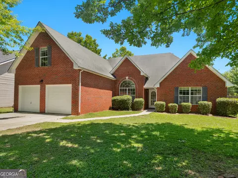 992 Brisley Cir, Hampton, GA 30228