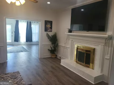 Living - 2703 Boars Head Rd, Augusta, GA 30907 photo 2 of 7