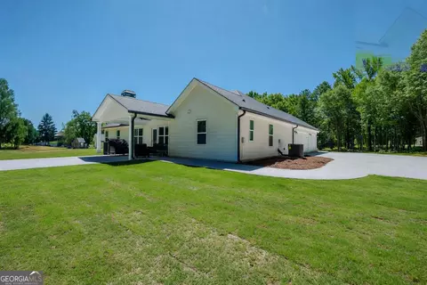 100 Wilson Dr, Commerce, GA 30529