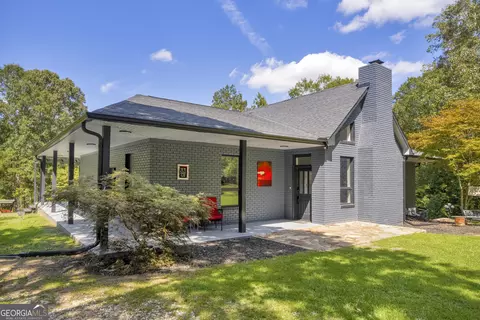 83 Sugar Cane Dr, Hartwell, GA 30643