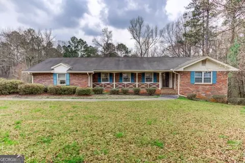 4385 Miners Creek Rd, Lithonia, GA 30038