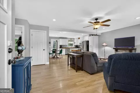 355 Estate Dr, Dahlonega, GA 30533