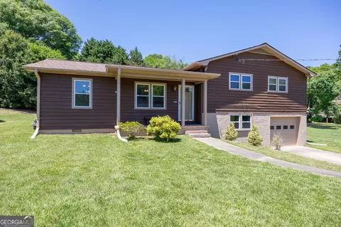 211 Mayflower Dr, Woodstock, GA 30188