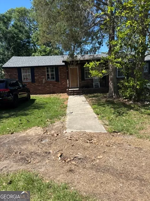 210 Cedar St, Claxton, GA 30417