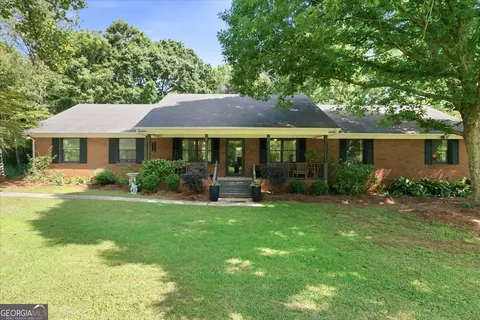 1608 Rumble Rd, Forsyth, GA 31029