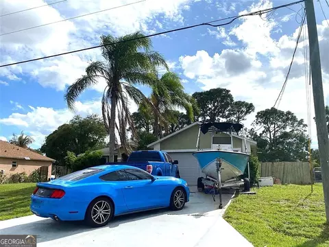 1790 SW Brisbane St, Port Saint Lucie, FL 34984