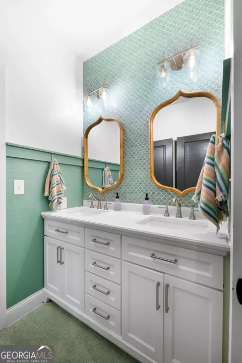 Bath - 1777 Stark Rd, Jackson, GA 30233 photo 7 of 9