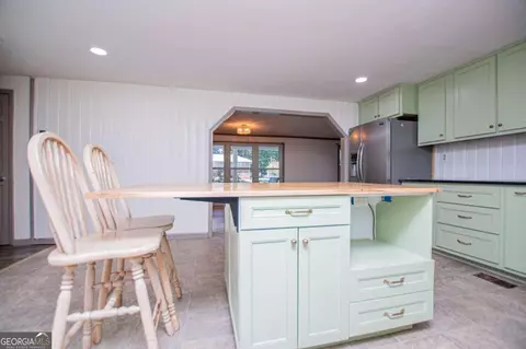 Kitchen - 105 Sharp Dr, Carrollton, GA 30117 photo 7 of 8