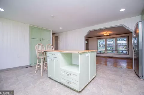 Kitchen - 105 Sharp Dr, Carrollton, GA 30117 photo 6 of 8