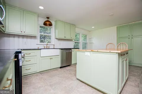 Kitchen - 105 Sharp Dr, Carrollton, GA 30117 photo 8 of 8