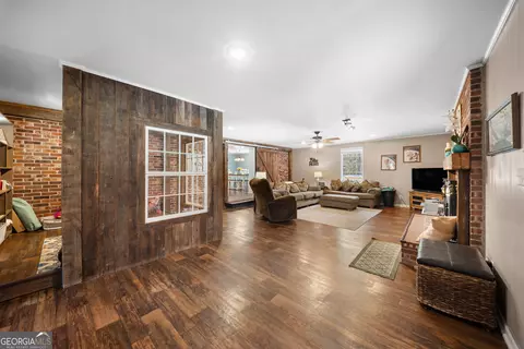 Living - 4562 Gip Rd, Millen, GA 30442 photo 1 of 1