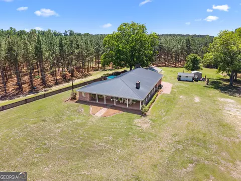 Exterior - 4562 Gip Rd, Millen, GA 30442 photo 7 of 7