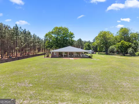 Exterior - 4562 Gip Rd, Millen, GA 30442 photo 6 of 7