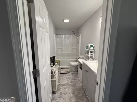 Bath - 1185 County Road 402, Fruithurst, AL 36262 photo 1 of 1