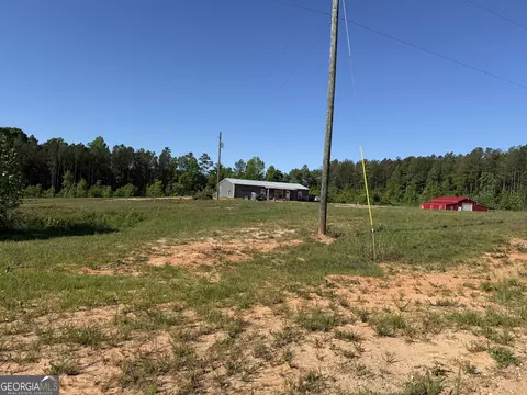 Exterior - 1185 County Road 402, Fruithurst, AL 36262 photo 2 of 11