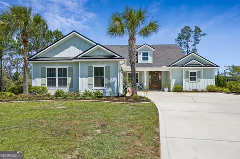105 Firefly Ct, Saint Marys, GA 31558