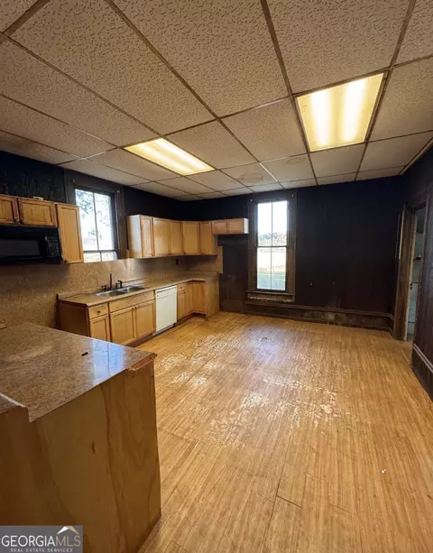 Kitchen - 460 Mask Rd, Brooks, GA 30205 photo 1 of 1