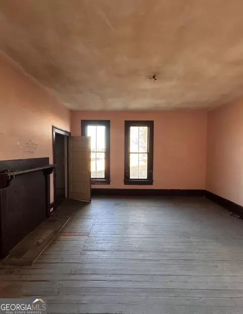 Bedroom - 460 Mask Rd, Brooks, GA 30205 photo 2 of 2