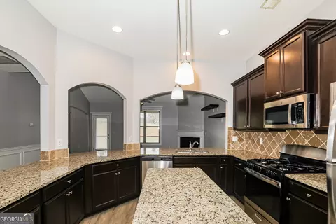 Kitchen - 3216 Alhambra Cir, Hampton, GA 30228 photo 1 of 2