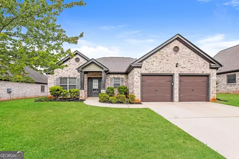 3216 Alhambra Cir, Hampton, GA 30228