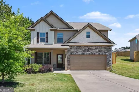 105 Mcentyre Ct, Calhoun, GA 30701