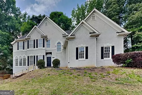 2362 Birch Hollow Trl, Lawrenceville, GA 30043