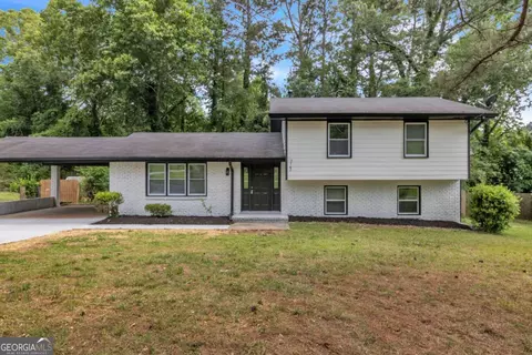3767 Greentree Dr, Decatur, GA 30032