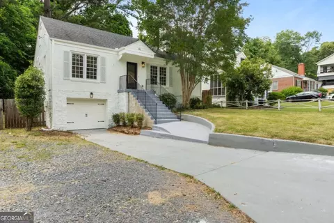 51 Willow Wood Cir, Atlanta, GA 30317