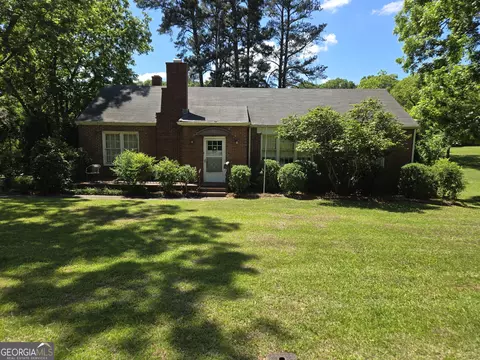 909 Thomaston St, Barnesville, GA 30204