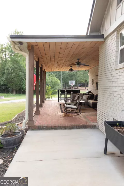 Exterior - 801 Glass Bridge Rd, Lagrange, GA 30240 photo 8 of 11