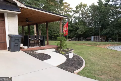 Exterior - 801 Glass Bridge Rd, Lagrange, GA 30240 photo 4 of 11
