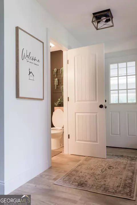 Entry Way - 801 Glass Bridge Rd, Lagrange, GA 30240 photo 1 of 2