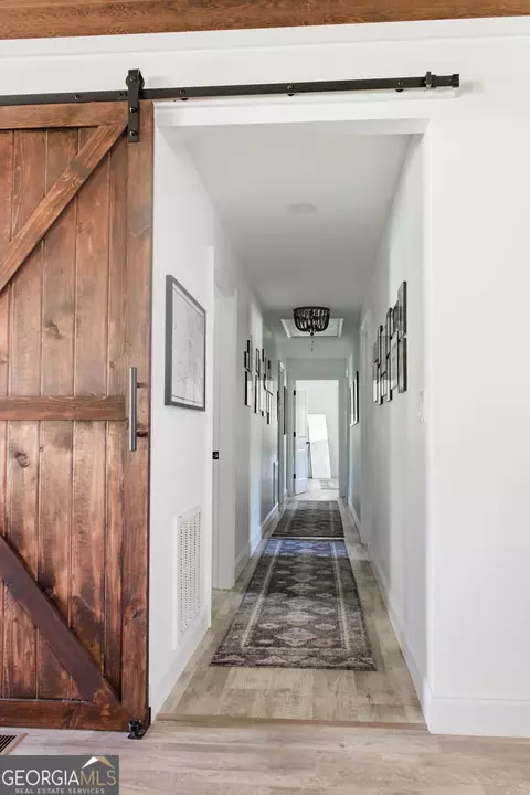 Entry Way - 801 Glass Bridge Rd, Lagrange, GA 30240 photo 2 of 2