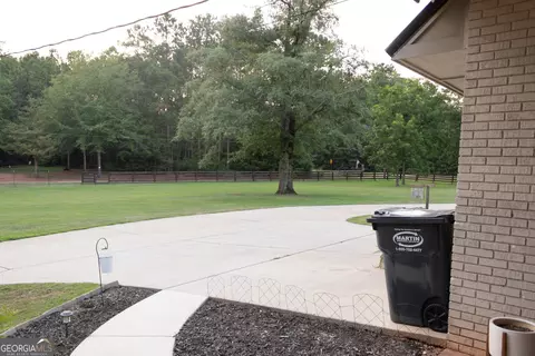 Exterior - 801 Glass Bridge Rd, Lagrange, GA 30240 photo 10 of 11