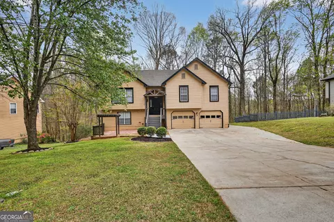 5423 Sugar Mill Dr, Flowery Branch, GA 30542