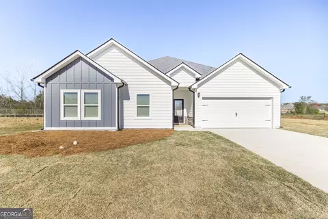 100 Bulloch Ct, Byron, GA 31008