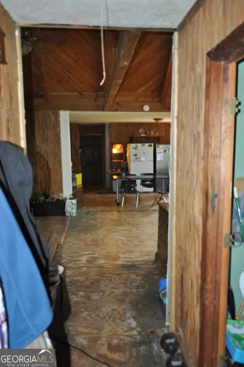 Entry Way - 685 Rock Mills Rd, Lagrange, GA 30240 photo 2 of 2