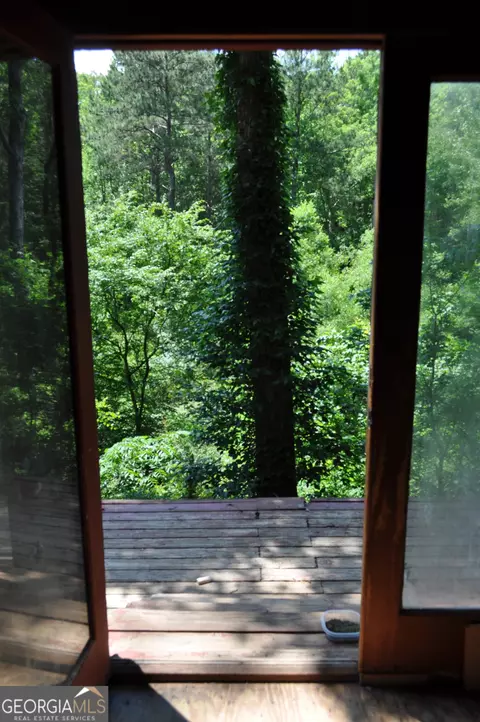 Exterior - 685 Rock Mills Rd, Lagrange, GA 30240 photo 3 of 3