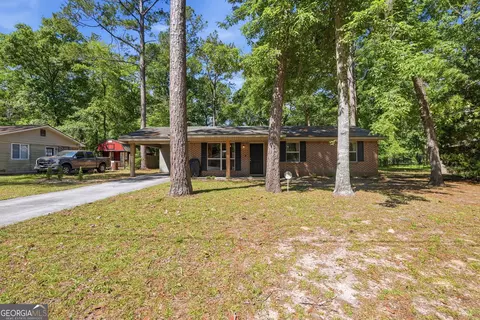 1014 Ash St Ext, Springfield, GA 31329