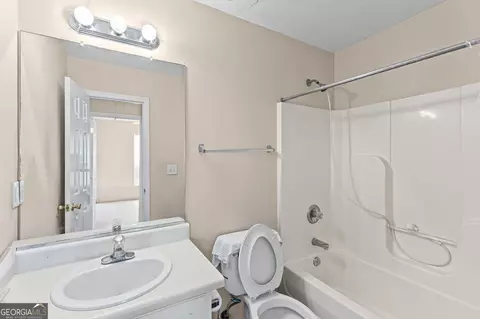 Bath - 3520 Tullocks Hill Dr, Augusta, GA 30906 photo 2 of 2