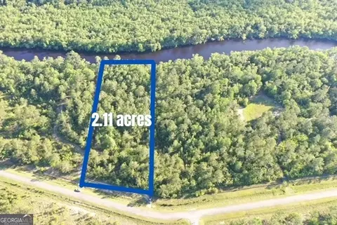 891 Lake Deborah Dr, Folkston, GA 31537