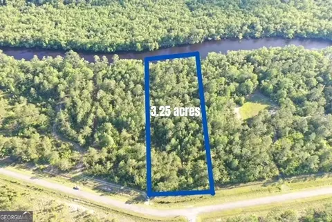 939 Lake Deborah Dr, Folkston, GA 31537